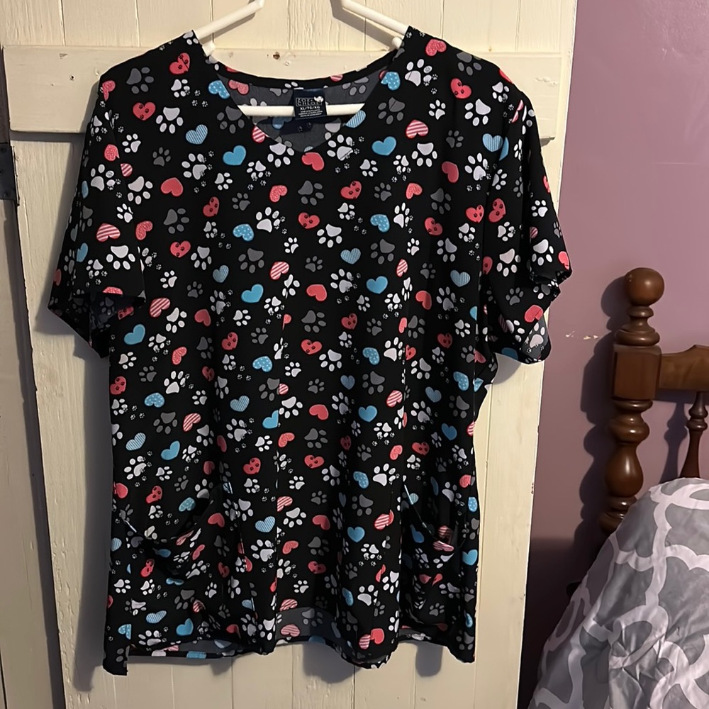 Paw print xl scrub top